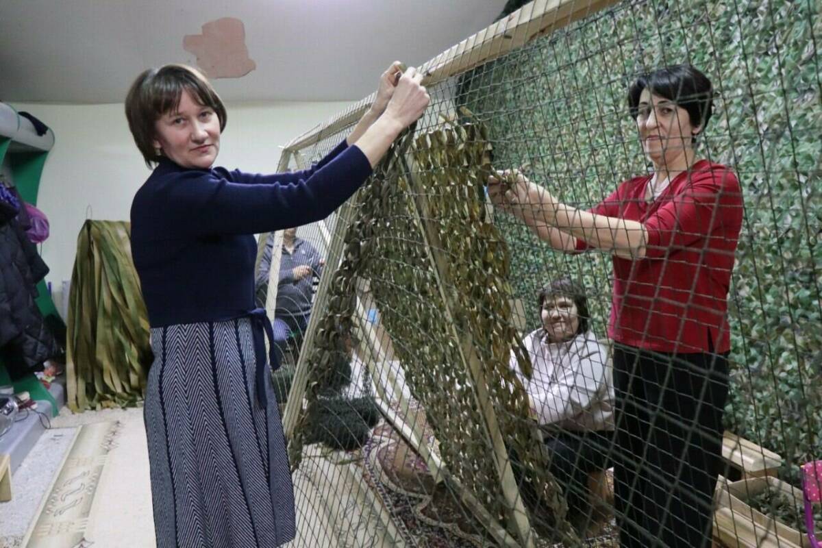 «Тыл, который не спит»: как в Нурлате плетут сети для бойцов СВО