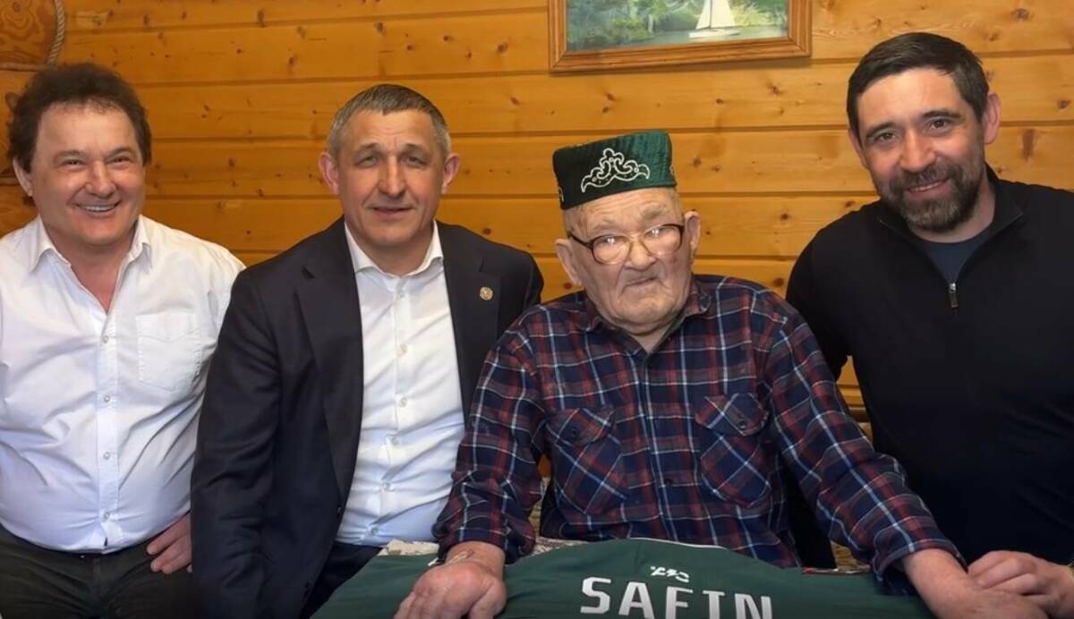 В Лаишевском районе поздравили ветерана Габдрахмана Сафина, которому исполнилось 104 года