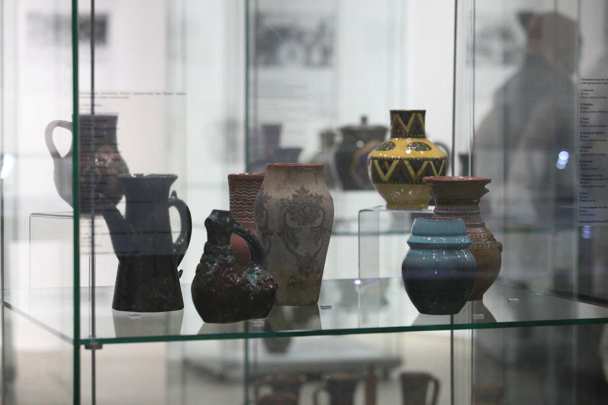 В Казанском Кремле открылась выставка традиционной керамики «Пять стихий»