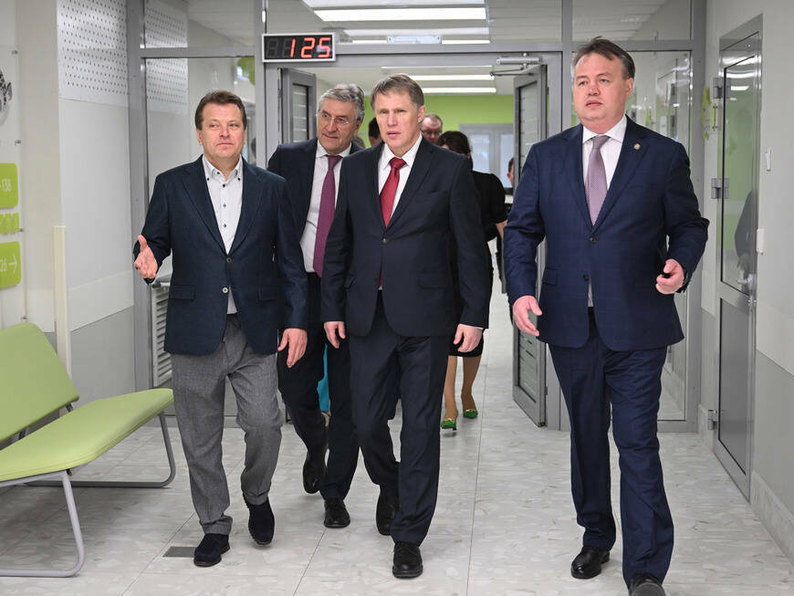 Мурашко оценил работу детской поликлиники в казанском ЖК «Волжские просторы»