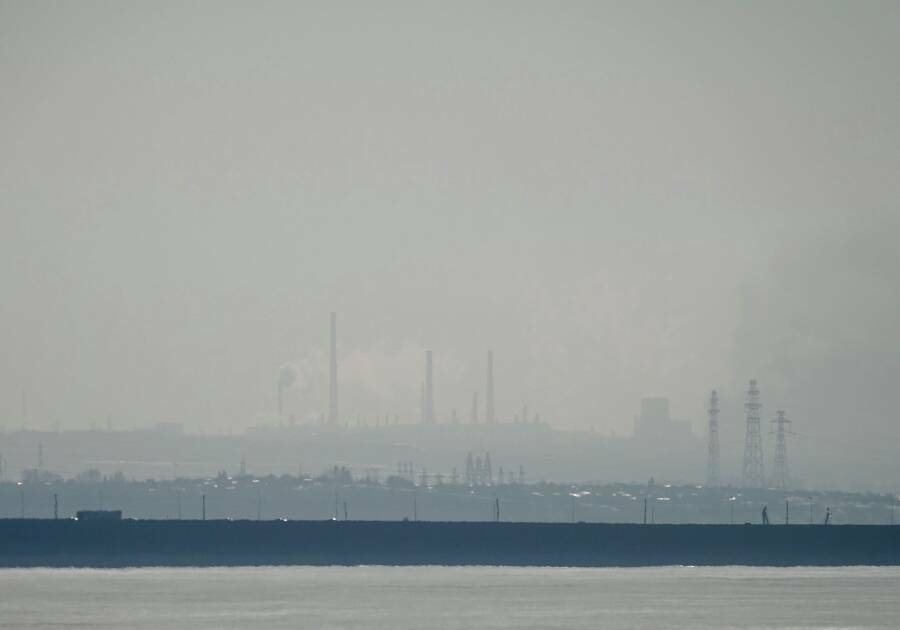 В Нижнекамске объявили трехдневный траур после гибели людей при пожаре на НКНХ