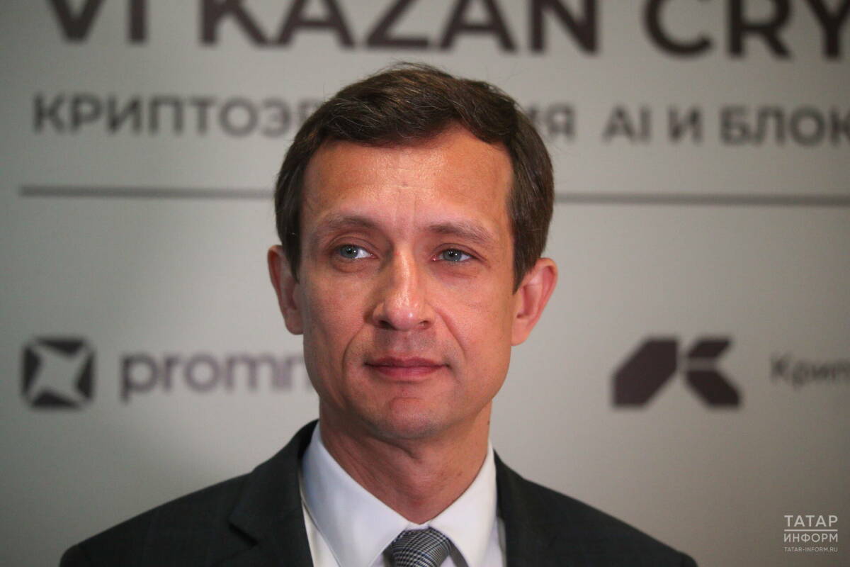 Хайруллин анонсировал запуск цифрового онлайн-колледжа в Казани в 2026 году