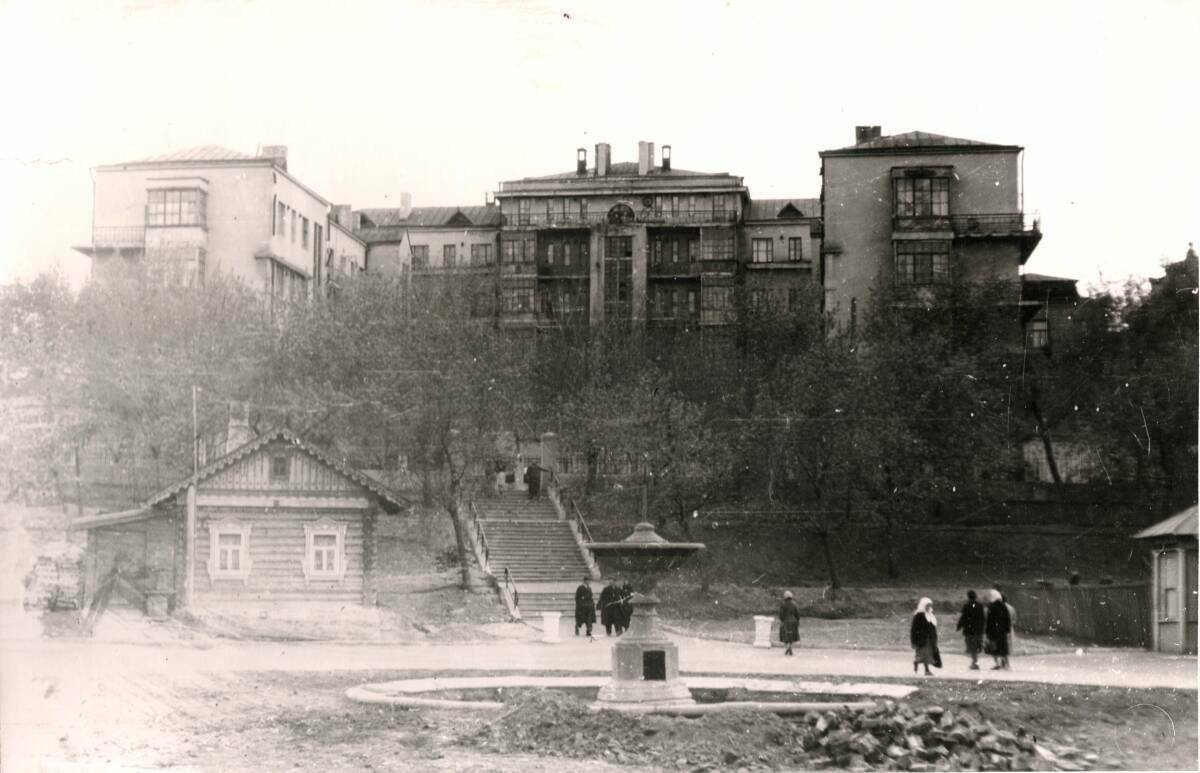 «Сколько ни закачивай бетон – не поможет»: что решит судьбу Мергасовского дома