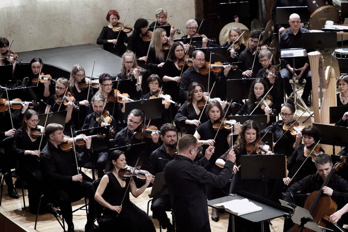 «Даже немного волновался»: маэстро Спиваков впервые за 59 лет встал за пульт ГАСО РТ