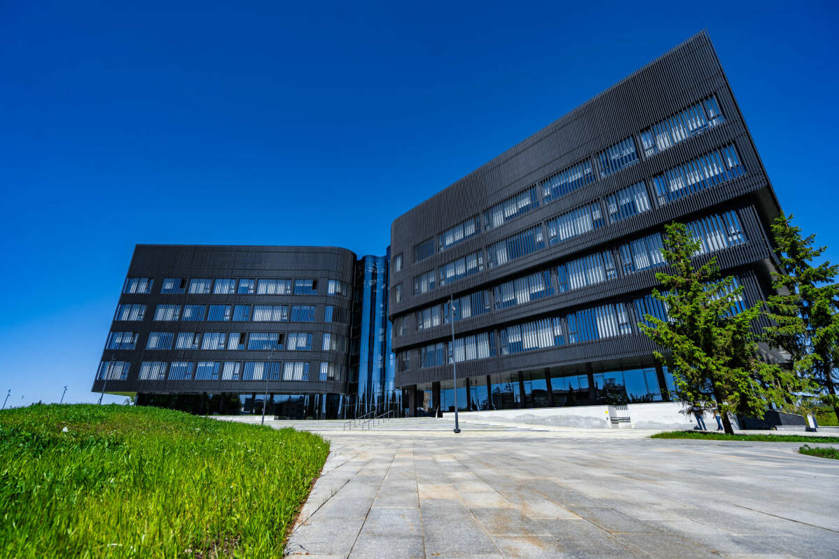 Высшая школа нефти вошла в топ лучших вузов страны