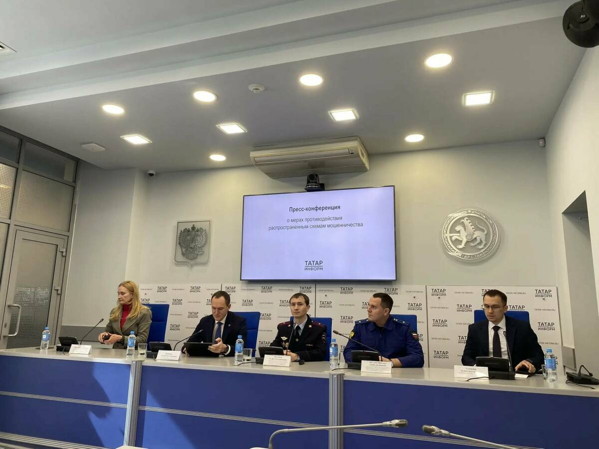С начала года мошенники украли у татарстанцев более миллиарда
