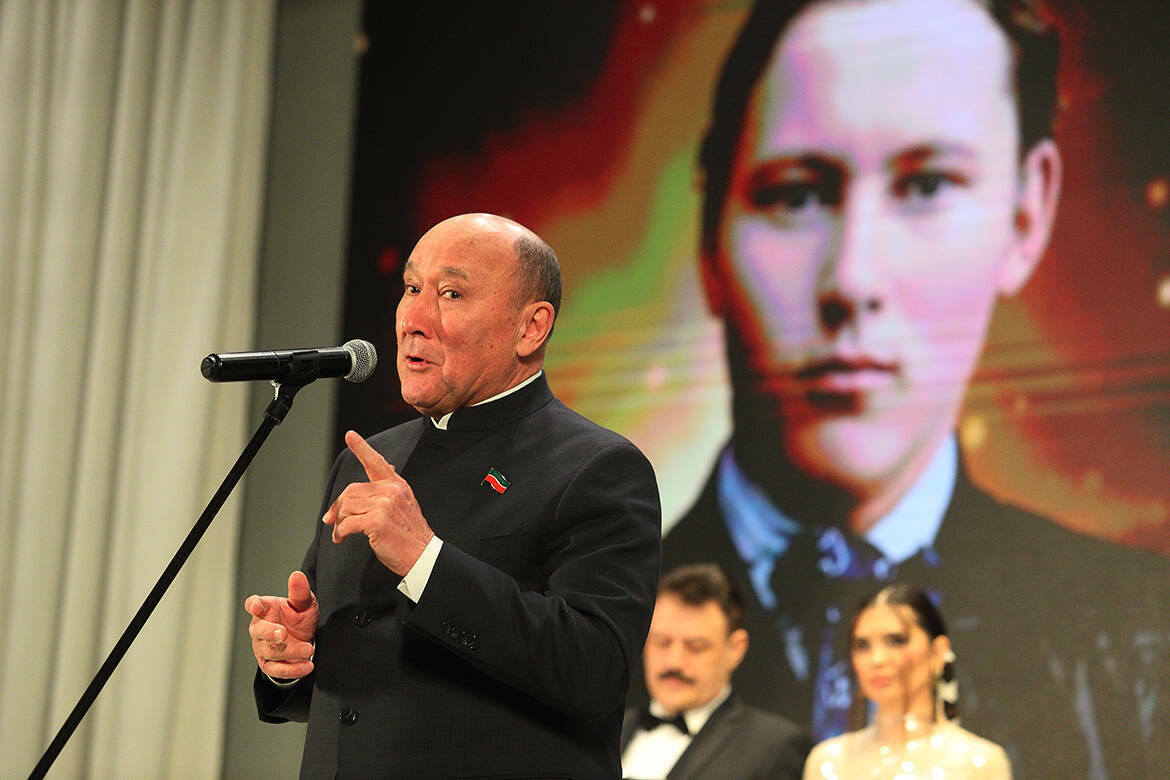 Марат Ахметов наградил победителей конкурса «Созвездие Тукая»