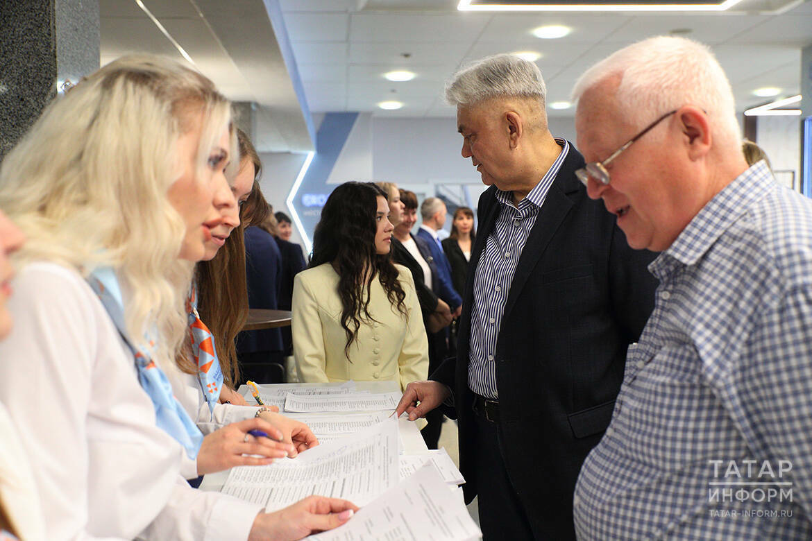 Правоохранительные структуры представили вакансии на ярмарке «Работа России» в Казани