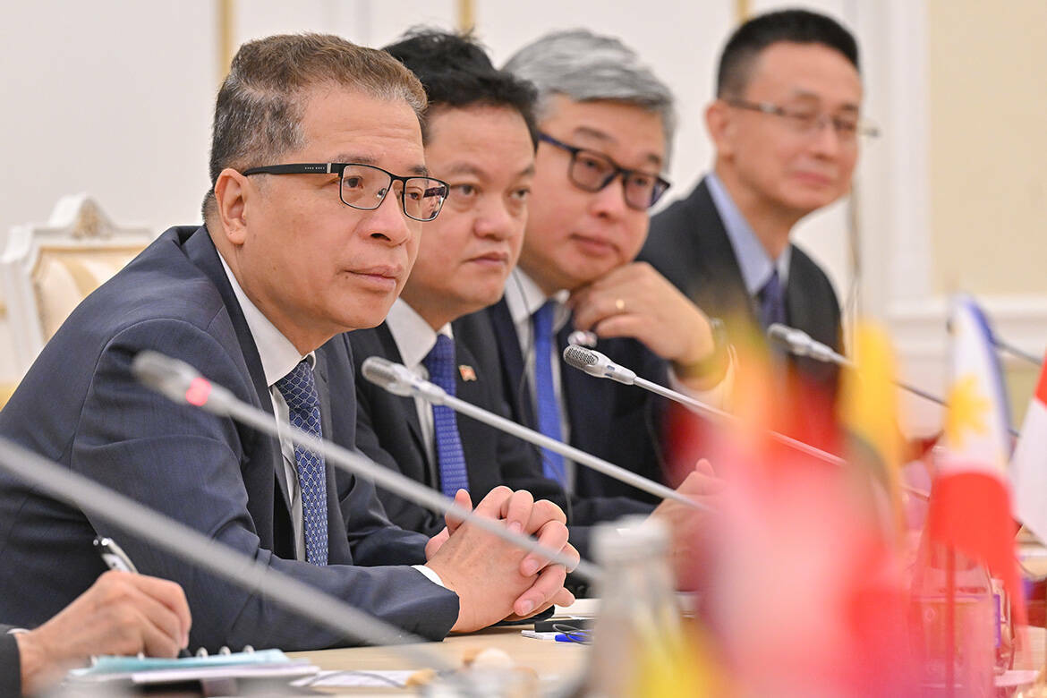 Минниханов предложил странам Азии открыть генконсульства в Казани для укрепления связей