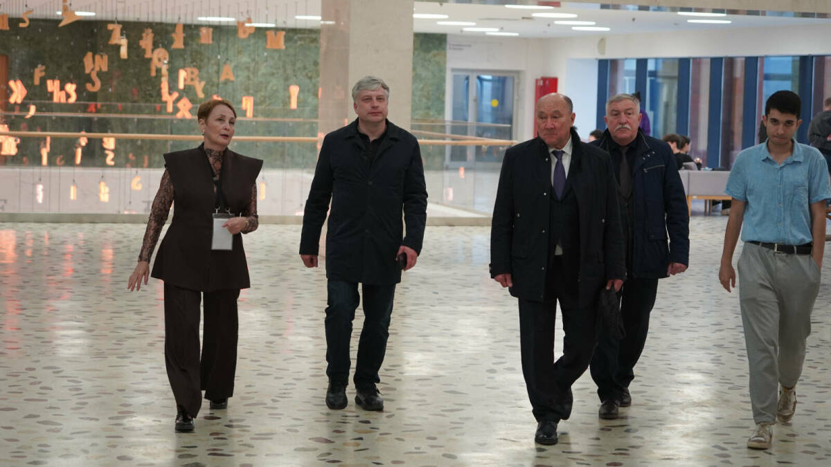 Глава парламента Хабаровского края Николай Шевцов ознакомился с работой Госсовета РТ