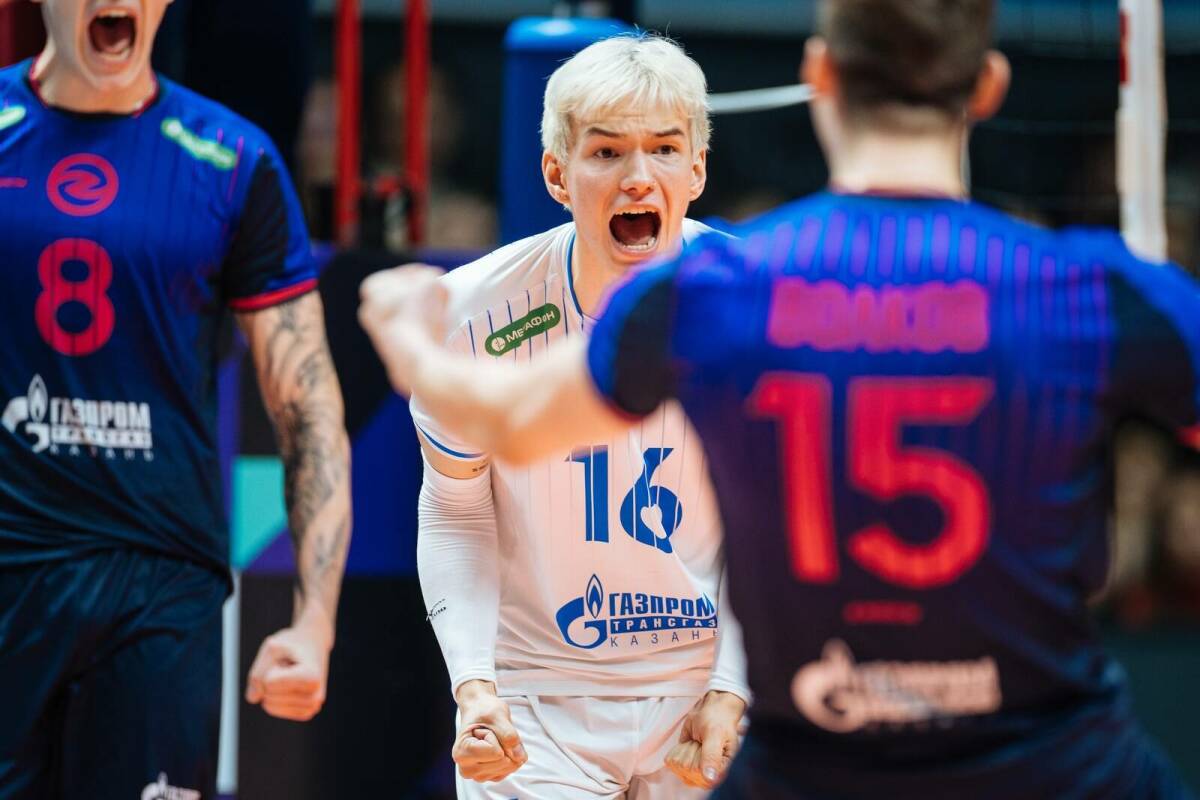 В рамках финала плей-офф волейбольной Суперлиги казанский «Зенит» сыграет с московским «Динамо». Первый матч противостояния состоится уже завтра – 21 апреля. В чем сильные стороны каждого из оппонентов и кто является фаворитом розыгрыша – в материале «ТИ-Спорта».