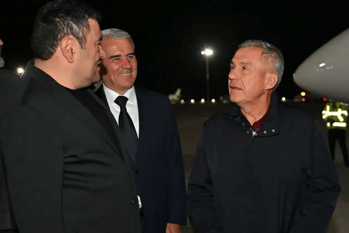 Рустам Минниханов прибыл с рабочим визитом в Узбекистан