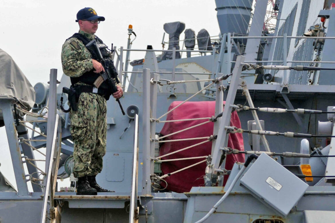 Перемирие между Ираном, США и Израилем закончилось раньше срока. Началась новая эскалация вооруженного противостояния на Ближнем Востоке. Почему стороны не смогли договориться и к чему это может привести – в материале обозревателя Альберта Бикбова.