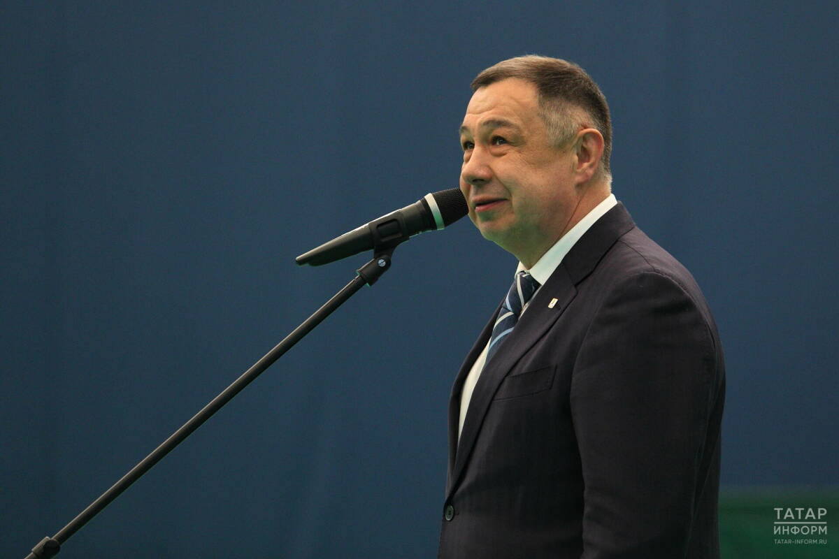 Владимир Путин наградил Раиса Минниханова Орденом дружбы