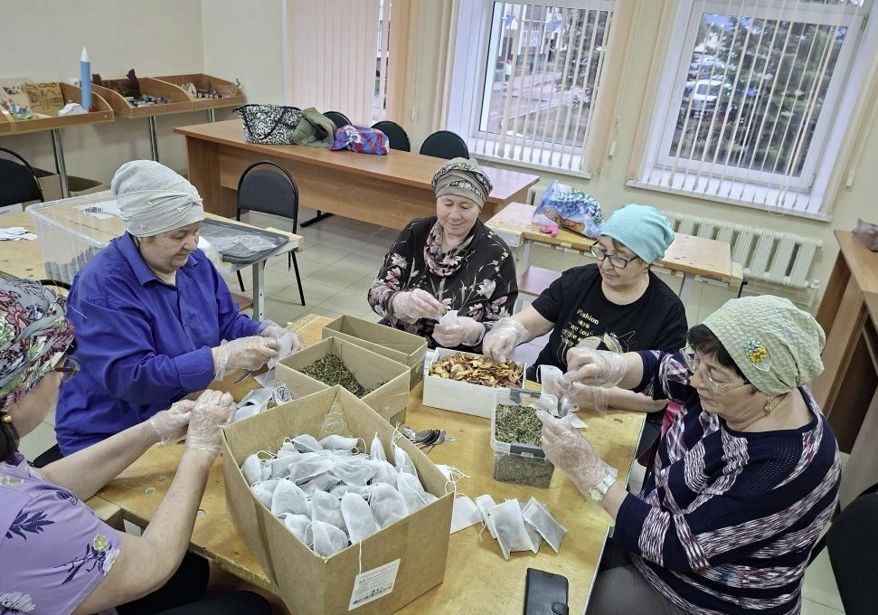 «С теплом из дома»: в Актанышском районе готовят чай для солдат на передовой