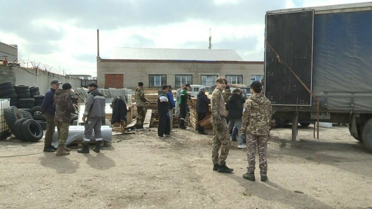 Конвой с гуманитарной помощью из Нижнекамска отправился в четыре направления