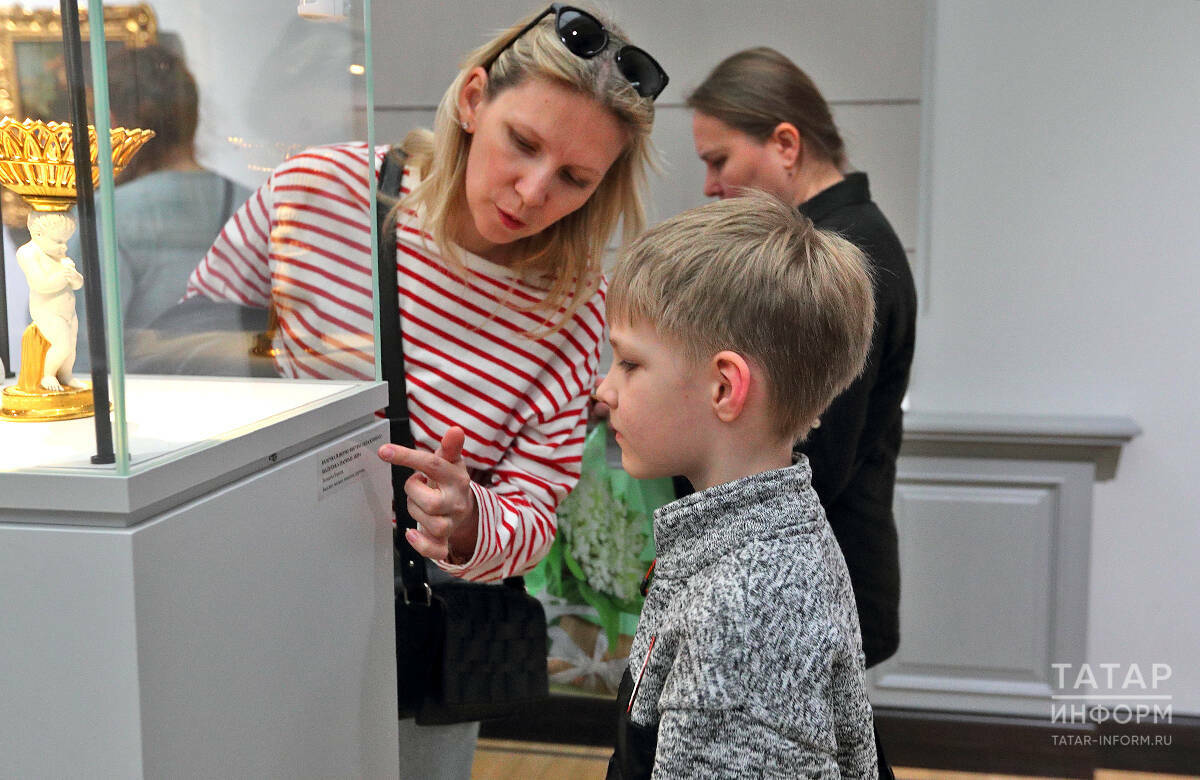 Рустам Минниханов: «Привлекать родителей в музеи нужно через детей»