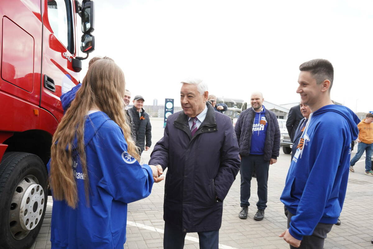 Мухаметшин призвал молодежь участвовать в формировании народной программы