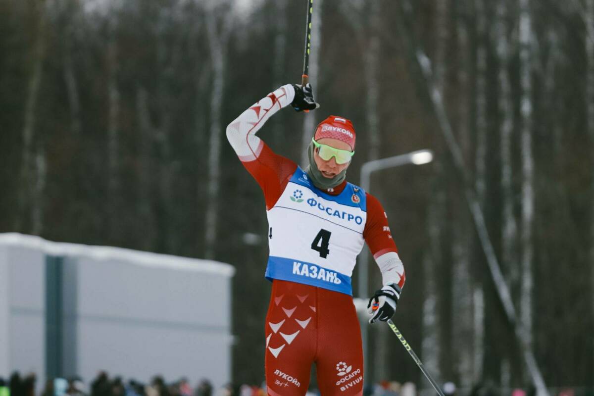 Олимпийский чемпион по биатлону Дмитрий Васильев объяснил, что выбивает из колеи Большунова