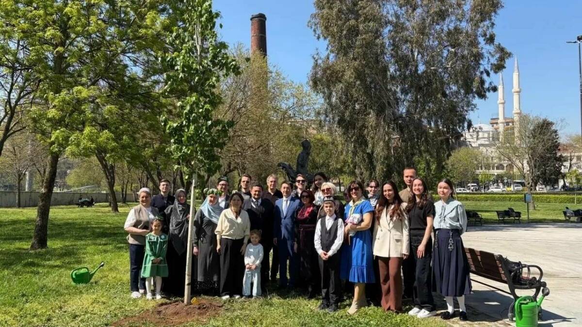 В Стамбуле прошли торжественные мероприятия ко Дню родного языка и юбилею Тукая