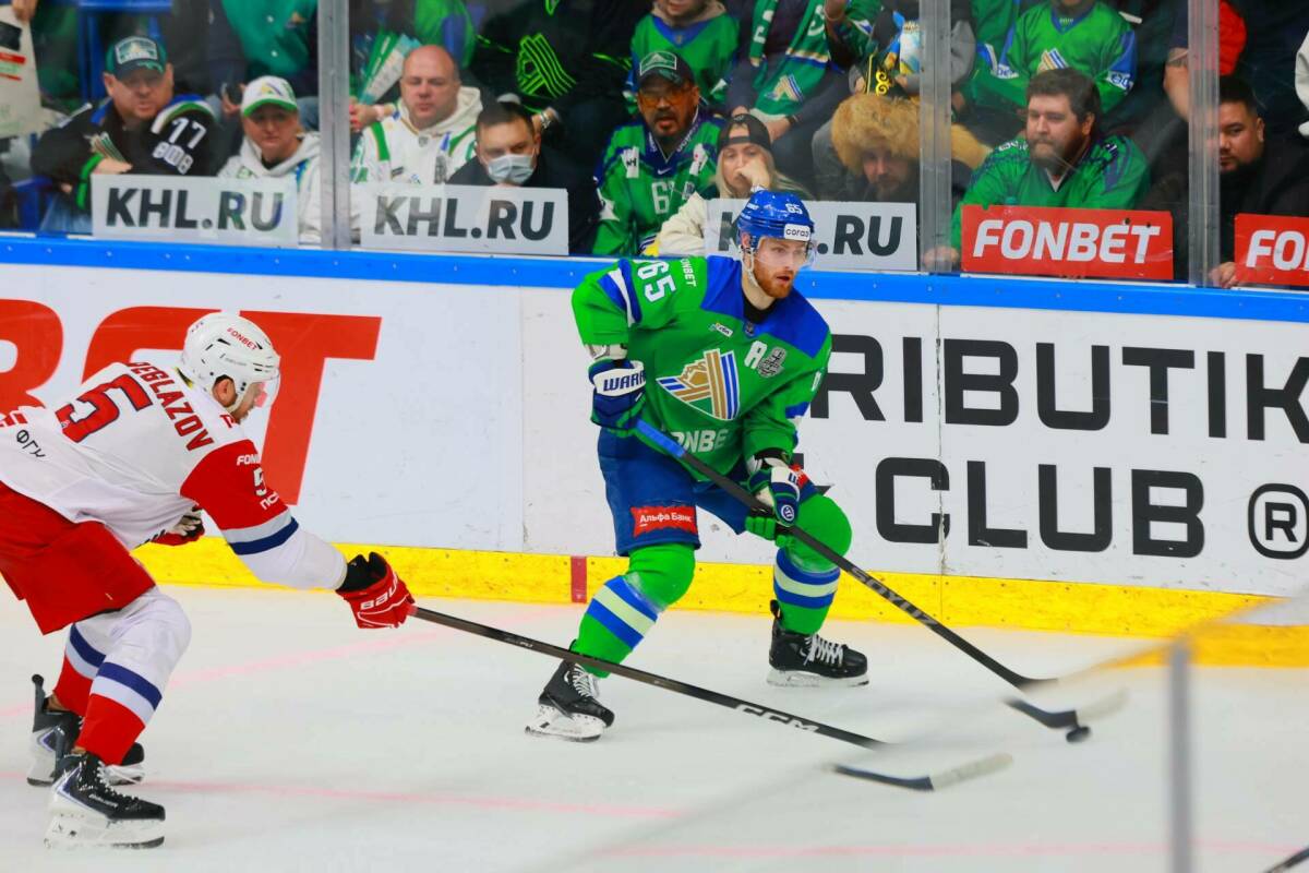 «Салават Юлаев» продлил контракт с Владиславом Ефремовым на три сезона