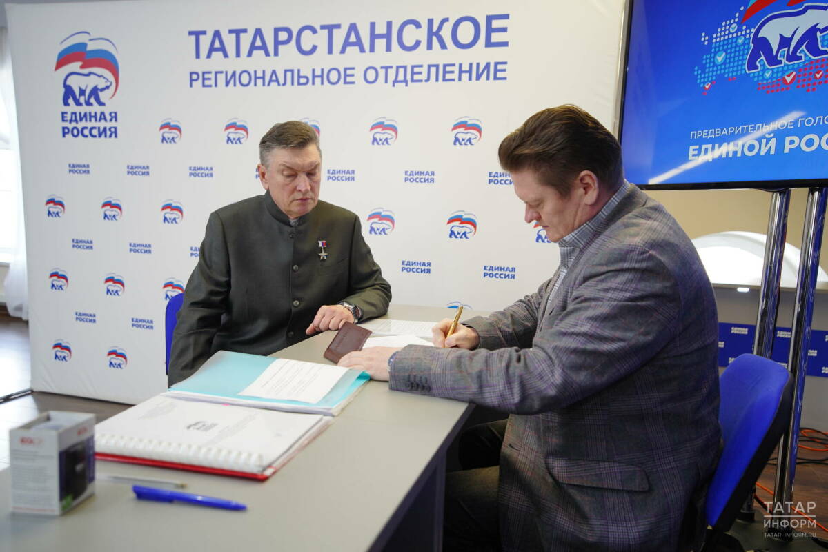 Герой России Александр Лапин подал документы для участия в праймериз «Единой России»