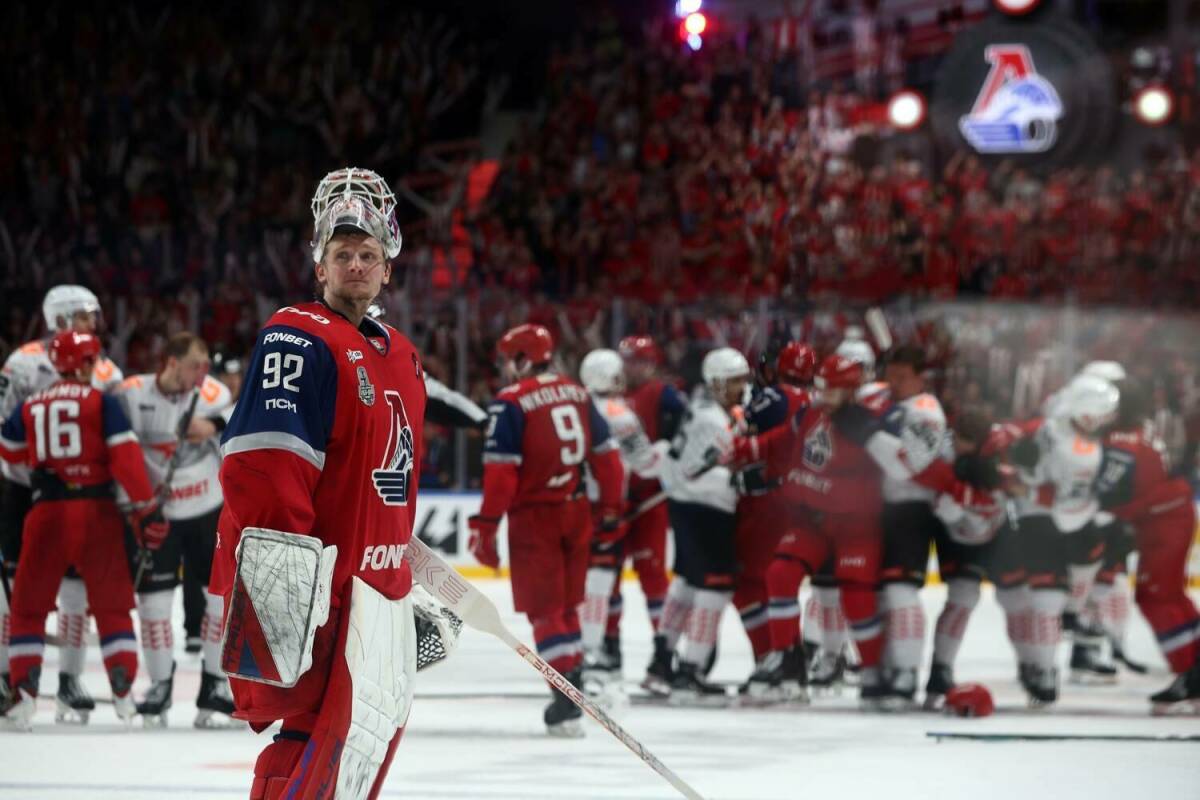 Железный камбэк: «Локомотив» перевернул игру в Омске с 0:2 до 4:2 и выбесил Буше