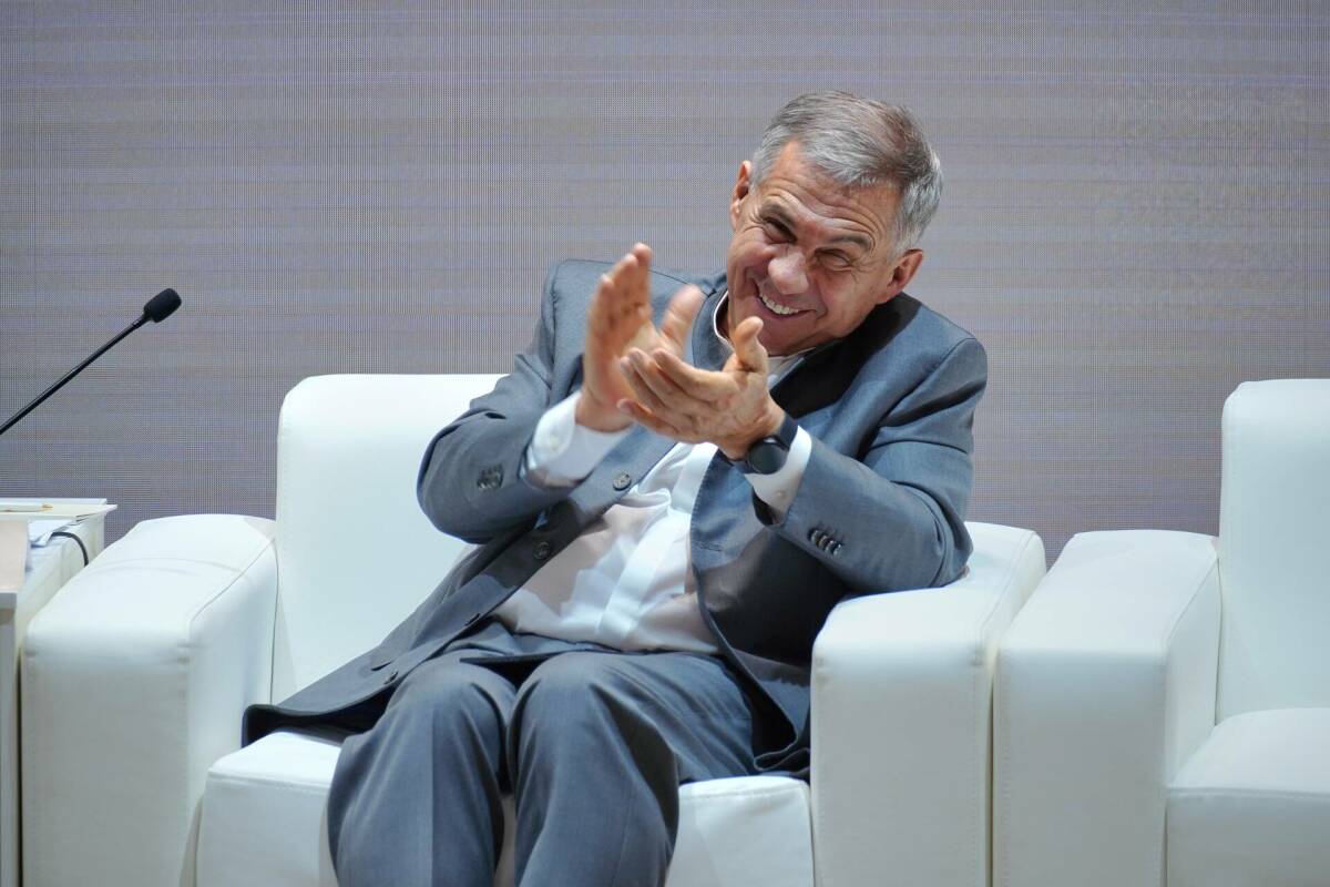 Минниханов поздравил «Динамо-Ак Барс» с победой в Кубке России по хоккею на траве