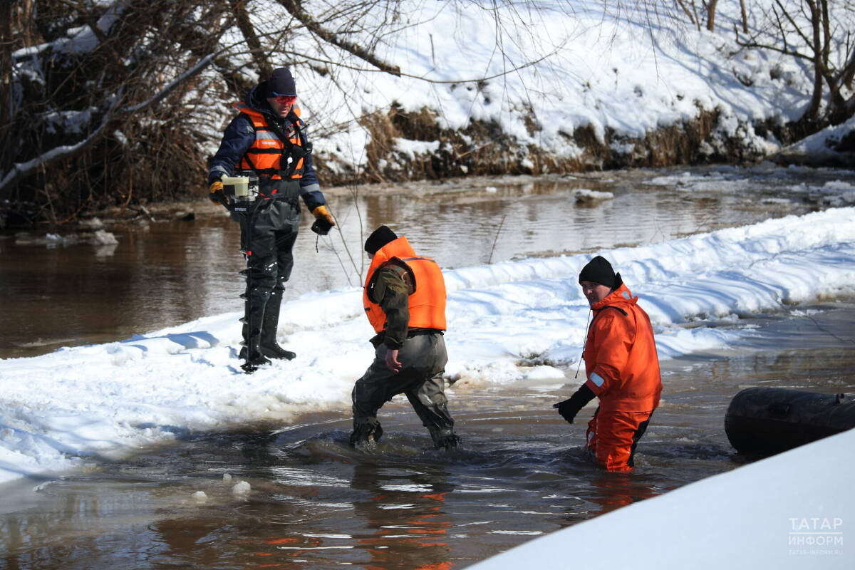 «Город мог оказаться в огромной луже»: как в Казани справляются с весенним половодьем