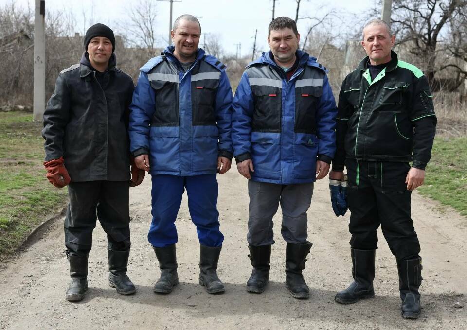 Аварийная бригада из Татарстана устранила 38 порывов водопровода в Лисичанске за месяц