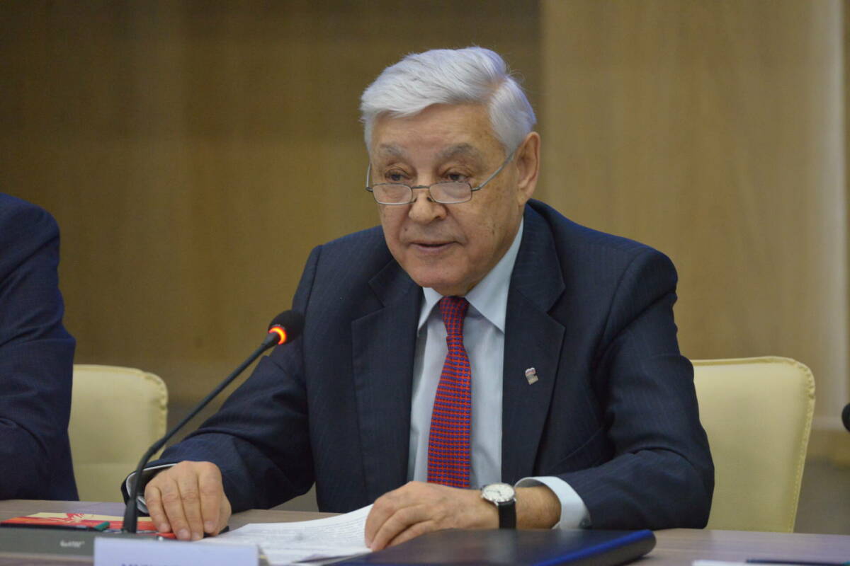 Мухаметшин: В Татарстане реализуется комплексная программа по сохранению родных языков