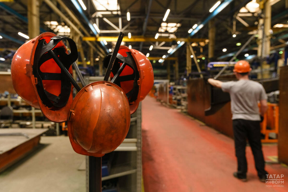 Сигнал на охлаждение: почему промышленность Татарстана сбавляет обороты