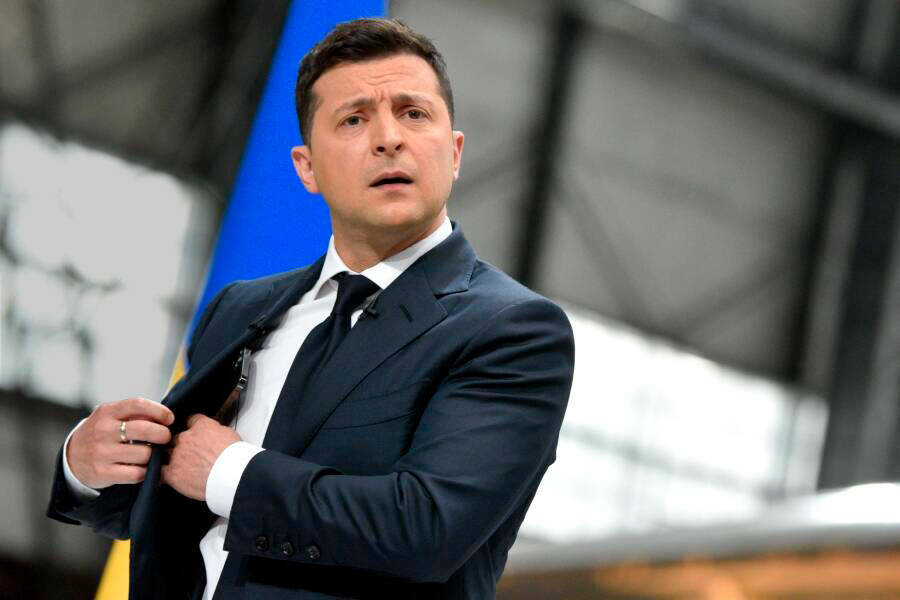 Экс-пресс-секретарь Владимира Зеленского Юлия Мендель дала полуторачасовое интервью на английском языке известному американскому журналисту Такеру Карлсону. Что интересного она рассказала и почему это интервью может разрушить положительный образ главы киевского режима в глазах его западных спонсоров – в материале обозревателя Альберта Бикбова.