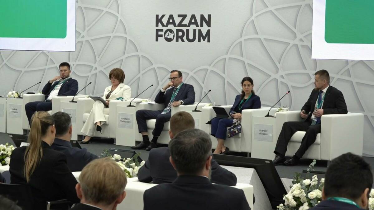 Банк ЗЕНИТ обсудил перспективы развития партнёрского финансирования на KazanForum 2026