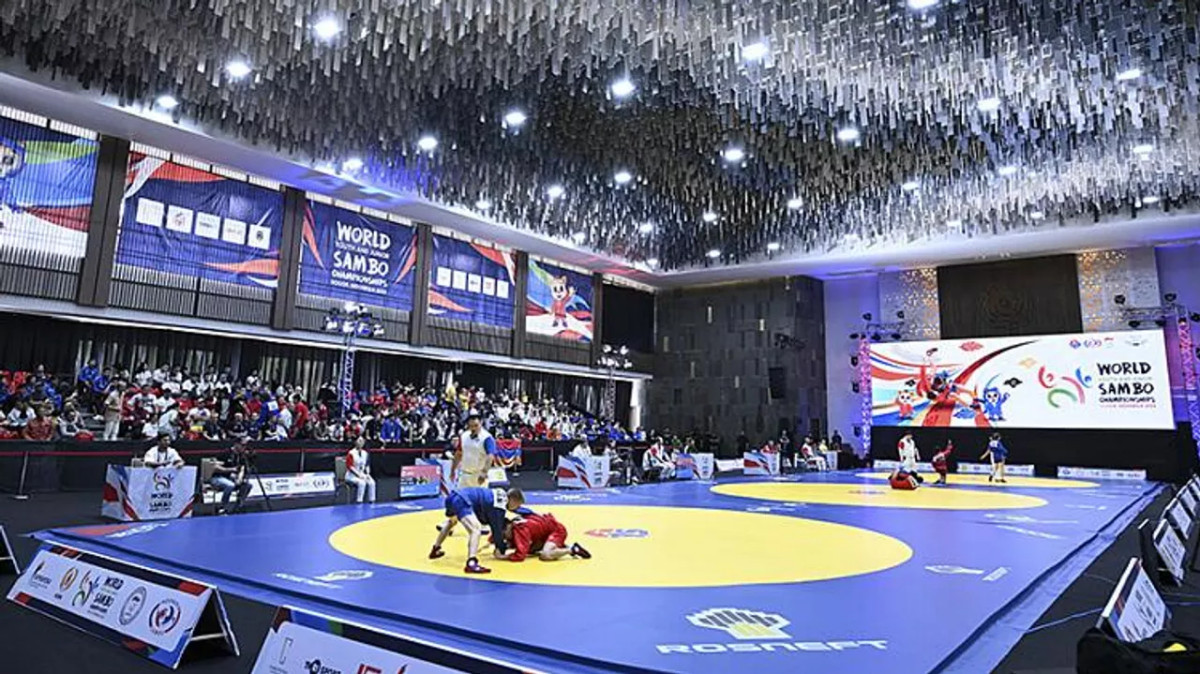 Российские самбисты завоевали шесть золотых медалей в первый день чемпионата Европы в Тбилиси
