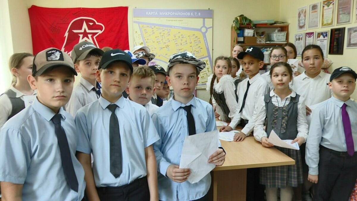 «Хотим, чтобы пришли с победой»: школьники Нижнекамска написали письма бойцам