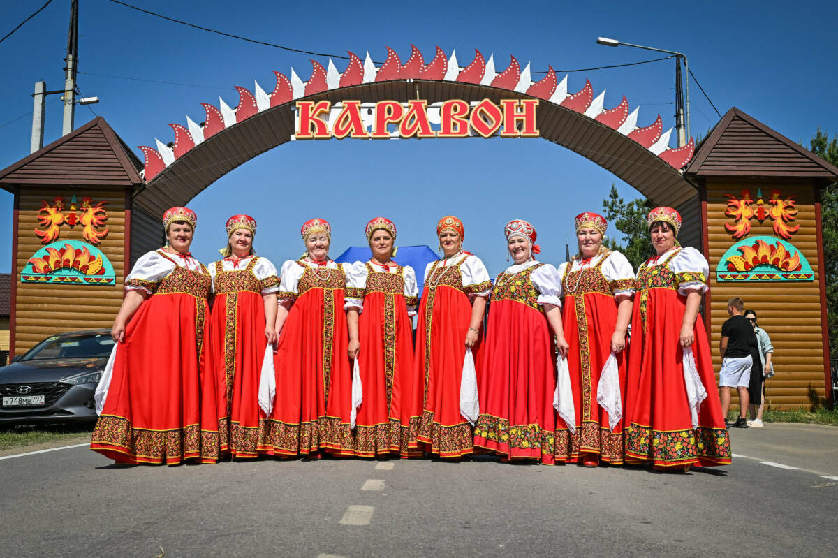 Ярмарка ремесел, старинные русские аттракционы и катание на лодке – в Татарстане отпраздновали Каравон