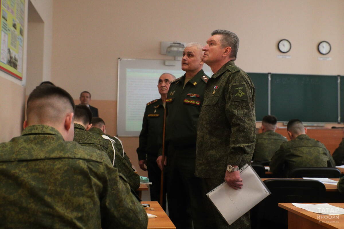 Александр Лапин: «Главное — сохранить людей и жизни бойцов»