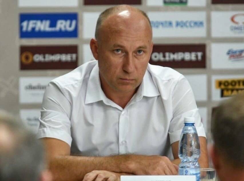 Сезон-2025/26 ФК «КАМАЗ» завершил в верхней пятерке в Первой лиге и даже мог побороться за стыковые матчи за выход в РПЛ. За счет чего челнинский клуб стабильно держится в лидерах Первой лиги и есть ли перспективы в повышении в классе – рассказал гендиректор клуба Иван Клипов в эксклюзивном интервью «ТИ-Спорту».