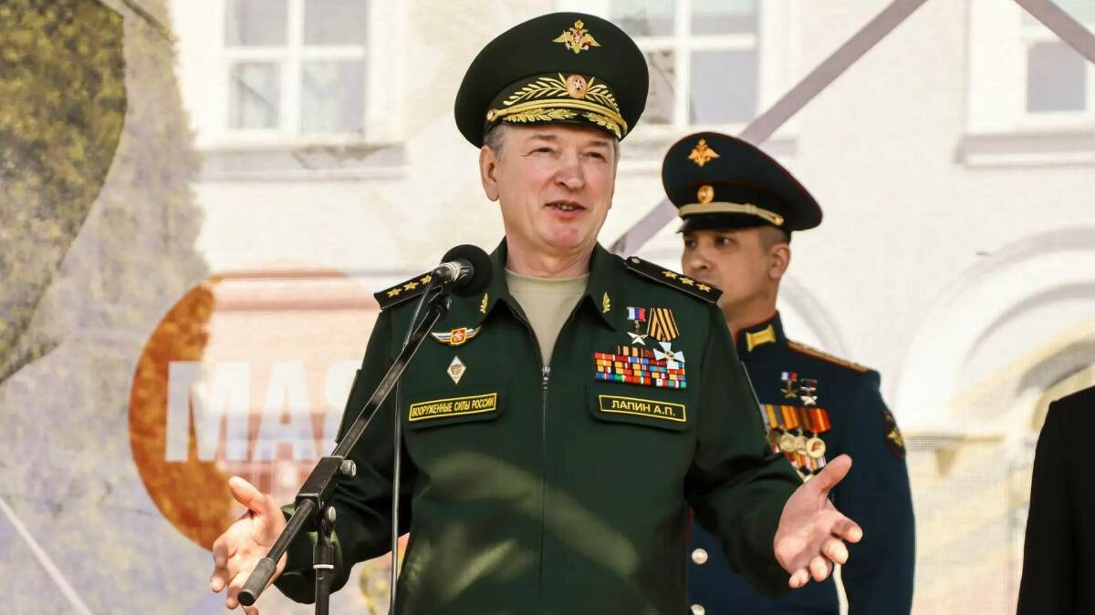 Генерал Лапин – студентам КФУ: «Наш священный долг – помнить подвиг наших предков-победителей»