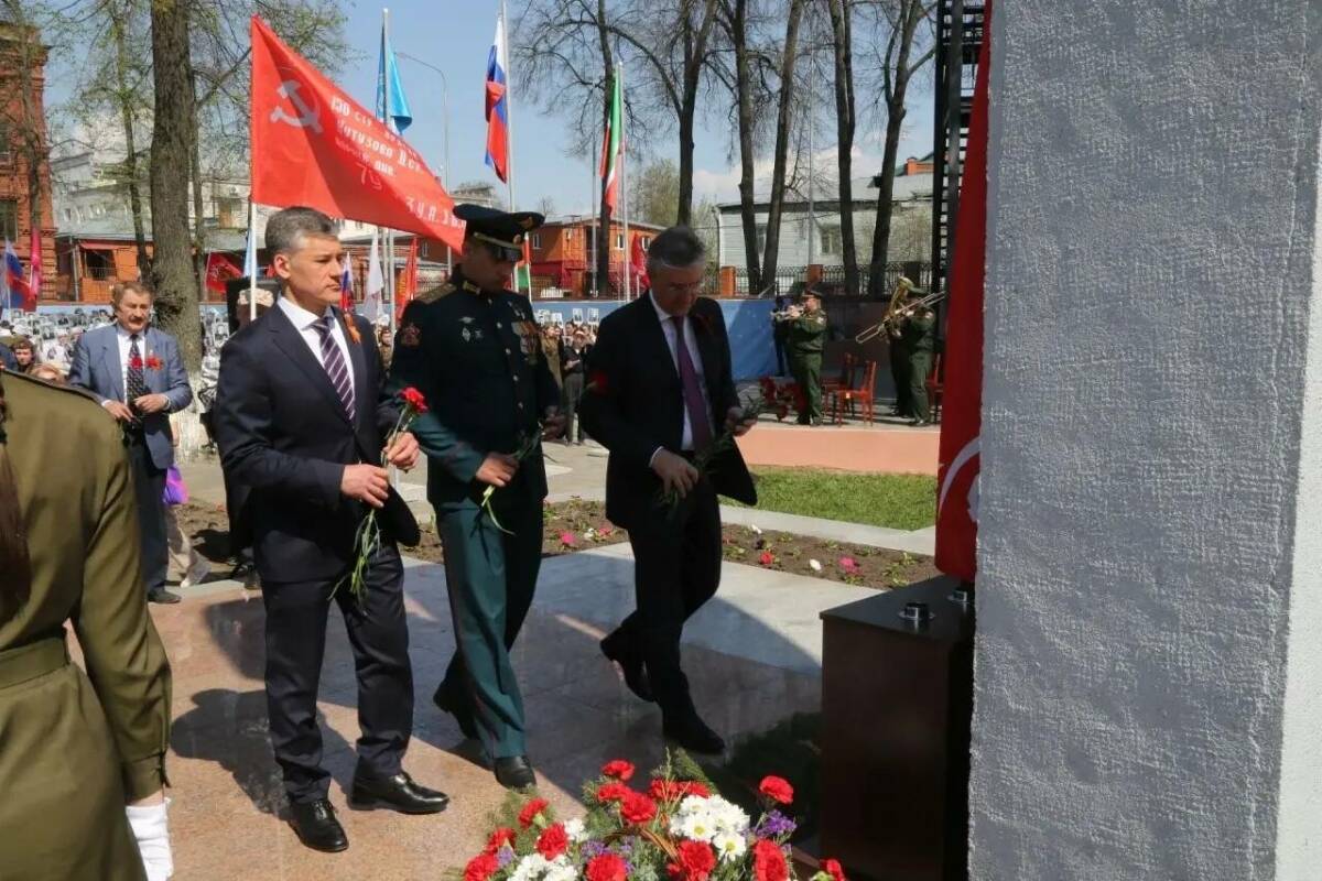 «Полностью отдали себя спасению жизней»: в КГМУ почтили память медиков-фронтовиков