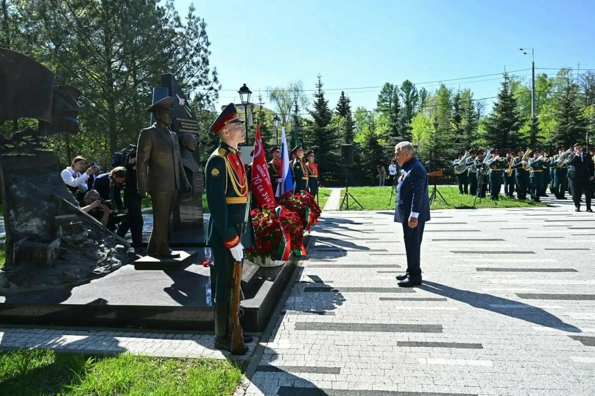 Минниханов о конструкторе Мостюкове: Его трудовой подвиг навсегда останется в нашей памяти