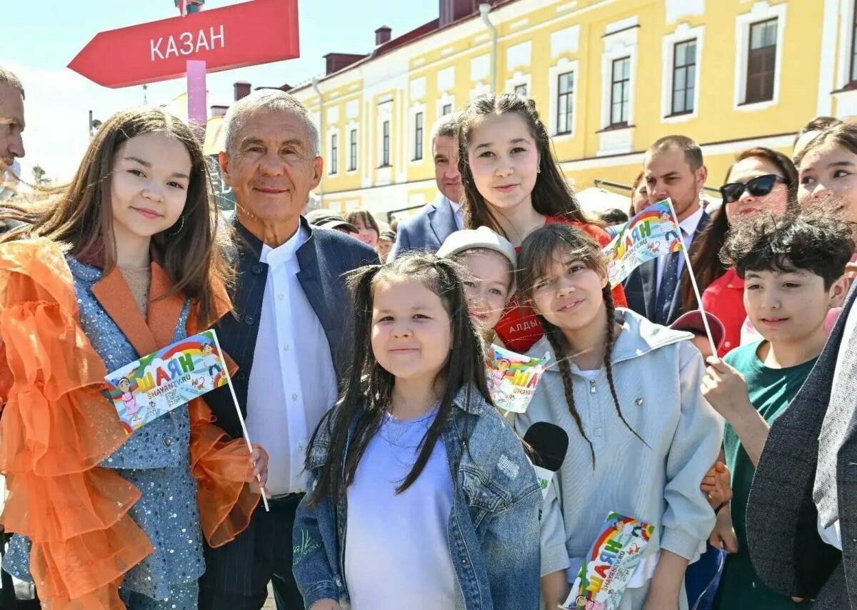 Минниханов: Интересы детей в Татарстане всегда стоят на первом месте