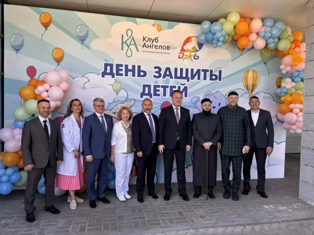 «Здесь каждый день защищают здоровье ребенка»: в ДРКБ прошел праздник ко Дню защиты детей