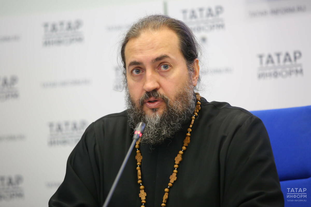 «Один крал, другой спал в коробке на улице, третья стояла на трассе, теперь у них новая жизнь»: как в Казанской епархии помогают людям с зависимостями