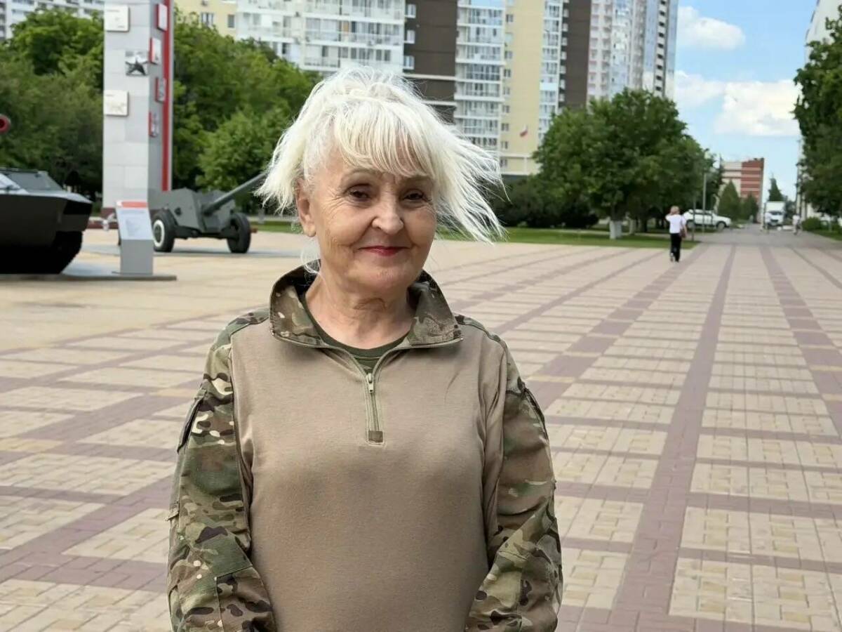 Волонтер из Челнов Марьям Федоткина получила медаль «За помощь фронту»