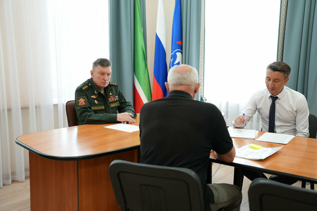 Александр Лапин содействует ветерану СВО в получении медали «За отвагу»