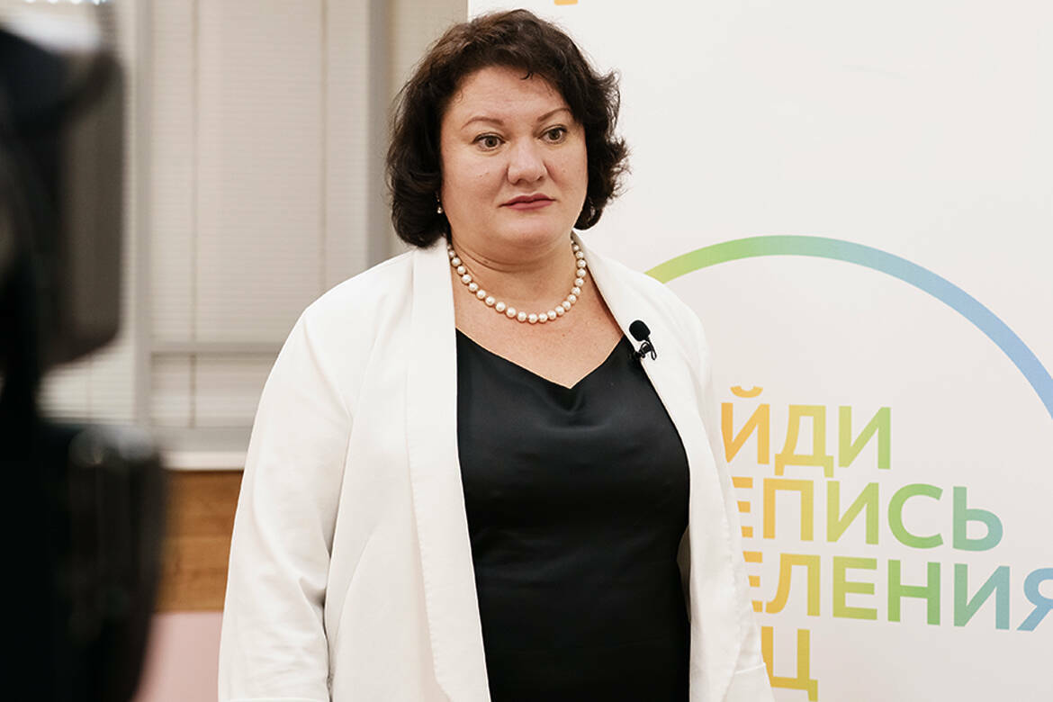 В Татарстанстате трудятся 330 специалистов, 93% из них – женщины. Средний возраст – 46 лет. О том, как меняется профессия, почему статистика нуждается в молодых кадрах и как привлекают студентов, рассказала руководитель Территориального органа Федеральной службы государственной статистики по РТ Наталья Гатауллина.