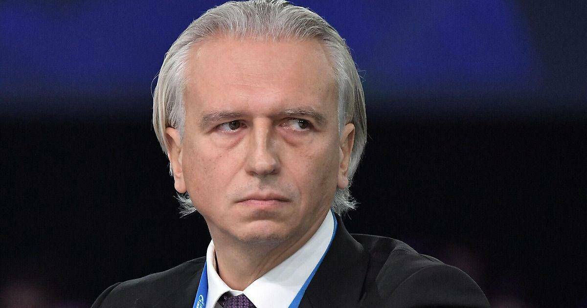Дюков отреагировал на допуск юношеских сборных