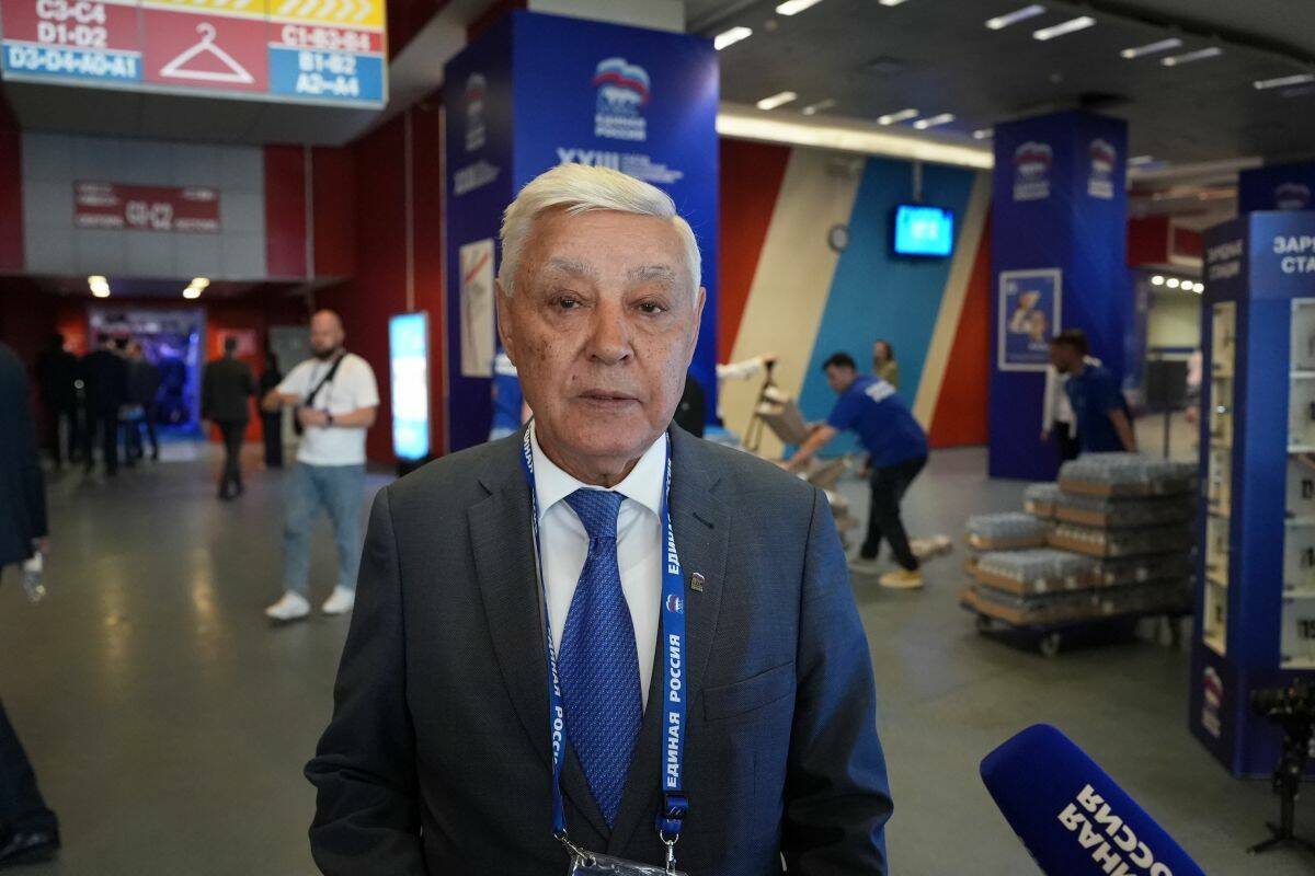 Мухаметшин заявил, что «Единая Россия» усилит работу после решений съезда